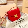 Il designer di borse in pelle di marca vende borse da donna a sconto nuove piccole spalle rosse per le borse da donna