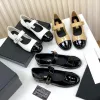 Scarpe da balletto di alta qualità Designer Sandal Dance Dance Donne Sunny Sanddale in pelle Summer Channel Luxurys Abbigliamento da scarpe da scarpa da scarpa da scarpa da scarpa da scarpa da camminata all'aperto con scatola