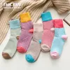 Mulher meias HSS Marca espessa inverno Warm Wool's Sox Sox de alta qualidade Cotton Casual Harajuku Stars Pattern 5Pairs