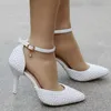 Elbise ayakkabıları kristal kraliçe ayak parmağı beyaz inci düğün ince topuklu gelin yüksek kadın parti ayak bileği kayış sandalet h240409