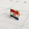 Kroatien Nationalflagge Stickpatches Abzeichenschild und quadratische Form Pin ein Set auf der Stoff Armband Rucksack Dekoration