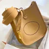 Top -Qualität Designer Clutch Bag Mode Womens Leder Handtasche Geldtasche Hollow Out Mens Luxurys Crossbody -Umhängetaschen Hobo Pochette Satchel Travel Sling Totes Taschen