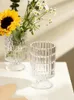 Vaser klassisk retro präglad glasvas vardagsrum transparent blommor hem dekoration ornament