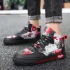 Boots High Top Unisexe hommes Chaussures décontractées Fashion Graffiti Toile Vulcanisé Sneakers Men Plats Footwes Automne Hiver Men High Sneakers