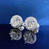 Stud -oorbellen rond volledige diamant klassiek ingelegd met ultra sprankelende zirkonia steen voor nobele en elegant temperament van vrouwen
