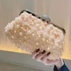 Otras bolsas de ropa de dormir para mujer Bolso de noche de perlas falsas con diseño de flores 3D - Perfecto para bodas y banquetes