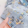 Kledingsets Zoete zomermeisjes Kleding Sets Nieuwe Koreaanse stijl Girl Flower Korte mouwen Gedrukte denimjack+denim shorts Baby Kids Suits