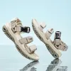 Botlar Altın Deve Erkek Sandalet 2023 Yaz Yeni Moda Gündelik Açık Sport Slip Plaj Ayakkabıları Erkekler İçin Sandia Kalın Alt Terlik