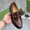 2024 Neue klassische Männergeschäft luxuriöse italienische Kleiderschuhe echte Lederbrock Retro Gentleman Männer Designer-Ladungsschuhe formelle Hochzeit Bullock Schuhe Größe 4-12