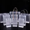 Förvaringspåsar 50st anpassade PVC transparent presentväska med handtag Clear Tote PP Frosted Plastic Shopping Clothing Drinks Packaging