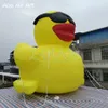 8mh (26 pés) com soprador 2024 gigante inflável de pato amarelo modelo de pato inflável para promoção e publicidade