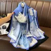 Écharbes Design Satin Silk Châle Hijab Écharpe Femme Fashion Summer Suncreen Beach Stole Wraps Bufanda Femme Headkerchief Echarpe New240409cggv