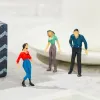 100pcs/Beutel 1: 100/1: 150/1: 75/1: 50 Skala Plastikpersonen Figuren Modell Gebäude Passagiere DIY Charakter gemischte Farbpose Kinder Spielzeug