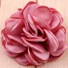 5pcs / lot 8cm 20 couleurs nouveau-née Vintage Soft Artificial Tissu Flowers Bouquet pour mariage mariée Garland Home Flores Chapeau en tissu