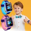 Watches Kids Smart Watch Touch Screen SOS Smartwatch för barn Sim Card LBS Plats Fotvattentät gåva för pojkar Girls iOS Android