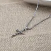 Colliers pendants Jade Angel Twisted Design Cross for Men and Women Collier Fashion Unique Platinum Brass David Jewelry