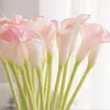 Flores decorativas 5 PCs Calla Artificial Flower Bouquet Decoração de casa noiva Holding Bridal Room Accessoires Decoração Murale Bruiloft