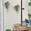 装飾的な花人工吊り植物壁室の家のためのユーカリ植物屋内屋外の棚の装飾