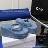 Slippers High Version Yi Mengling the Same Thick Bottom Herringbone Slipper, Cow Mixed Blue Distressed Heel, Women's Outerwear, New Beach Anti Slip