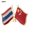 10pcs viel Thailand China Freundschaft Flagge Revers Pins Flagge Stecknadel Land Flaggenabzeichen Badge Brosche XY0520