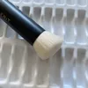 Brosse de maquillage de mélange de mérite n ° 1 - Contour de fondation de fondation inclinée Contour mélange de cosmétiques de manière transparente 240320