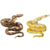 Realistische gouden nep slangspeelgoed rubber slang figuur voor Halloween -grap rekwisieten dieren meubels artikelen