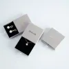 50st Gray Luxury Cardboard Gift Drawer Jewel Box 8x8x2.5cm Ringörhängen Pendant Necklace Armband Custom Logo Organizer Boxes