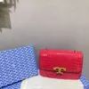 O designer de bolsas vende bolsas femininas de marca na bolsa feminina com desconto nova moda versátil pequeno quadrado textura vermelha um ombro