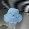 Trimphal Designer Womens Bucket Hats Luxury Denim Bucket Hat Fashion Bucket Hats Summer Spring Sunhats Beach Holiday Le Chapeau