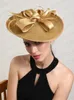 Gold Fascinator Hat Wedding Femmes Bandband Fancy Chic Derby Hat Kentucky Party Chapeau Cap Bride Hair Accessoires 240401