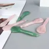 Массажер натуральная нефритовая ложка Gua Sha Инструмент минерал розовый Quartz Beauty Producs Guasha Massage Stick Care Acupoint Укажите ручку 240409