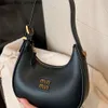 Store Shoulder Bag Export 75% Discount Wholesale High Underarm Large Capacity for Womens New 2024 Spring/summer Fashionable Simple and Versatile