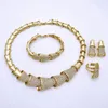 Jóias exclusivas de cores de ouro de Dubai para mulheres Brincos de colar de moda com 18k, bracelete anel 240402