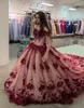 2024 luksusowe czerwone kwiaty sukienka Quinceanera Słodka 15 dziewcząt kwiaty 3D koronkowe aplikacje na ramię balsam