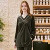 Home Vêtements Automne Femmes Pleuche V Neck Neck Casual Fashion Pajamas Définit des femmes qui cccupy les costumes PigiaMA