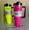 Neonrosa 40oz muggar semesterröd kobranderad vinterrosa H2.0 Cosmo vinterrosa tumblers bilkoppar mål flamingo gåvor svart krom flaskor silikon hanteras locket US stock 10