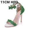 Chaussures habillées Crystal Queen Nouvelle Arrivée Femmes Sandales Summer High Heels Lace Peep Toes Backle Strap Lady Party Stiletto White Sandalia H240409 C0X9