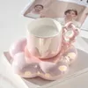 Tazze di tazza di caffè in ceramica fiore di tazza di tazza ad alta bellezza femmina senior senio latte fufu set di regalo di compleanno decorazione per la casa pomeriggio