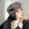 Berets Herbst- und Winter Retro Bow Design Wollmützen Korean vielseitig warmer fortgeschrittener Sinn literarische Malerhüte für Frau