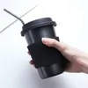 Tassen 1pc Edelstahl Tasse Tragbare Kaffeetasse mit Stroh Silicon Deckel Schwarz Handmilch Home Office Ins Getränkeware