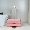 حقيبة مصمم كيس كيس فرس فرنسيت كيس كتف Hobo Luxurys حقيبة يد التيار الإداري Crescent Moon Bag Luxury Designer Bag Women Letters Totes Pass Pass Bag Bag Bag