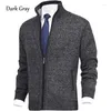 Chandails masculins 2024 Automne / hiver Solid Standing Collar Fashion Cardigan Pull tricot en tricot