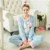 Hemkläder 2024 Girl's Hello Kt Flanell Pyjamas Set Sweet Animal Cartoon Winter Warm Sleepwear Suit unisex kläder för kvinnor grossist