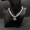 Pearl Necklace Luxury Designer smycken för kvinnor märke guldhalsband c kedjor halsband med diamantkvinnor bröllop festtillbehör gåvor