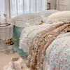 Sängkläder set set koreansk stil liten färsk snidad sammet fyrdelar high-end prinsessan dubbelsidig korall täcke bädd