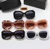 Lunettes de soleil designer de luxe Men pour femmes lunettes de soleil rétro-œil d'ovale polygone lunettes de soleil shopping de voyage de voyage