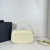 Kaliteli flep en kaliteli orta boy çanta kadın çanta tasarımcısı moda çantalar crossbody çanta lüks zincir lüks lüks lüks