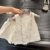 衣類セット女の子の服セット2023夏の韓国の女の子セット子供ソフトホワイトフローラル刺繍ベスト+レースショーツ2ピーススーツ