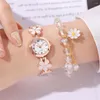 Armbandsur Sweet Flower Style Rhinestone Quartz Women Armband Watch