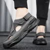 Sandalen 2024Summer Fashion Designer Herenlicht Eva Casual schoenen voor mannen Outdoor Non Slip Flat Slippers Hole Teniz Zapatos